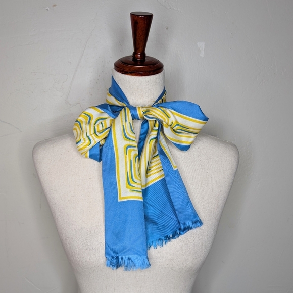 Vintage‎ Yellow Blue and White Mod Oblong Scarf - Picture 7 of 13